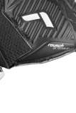 Reusch Attrakt Resist 5470615 7700 black 4